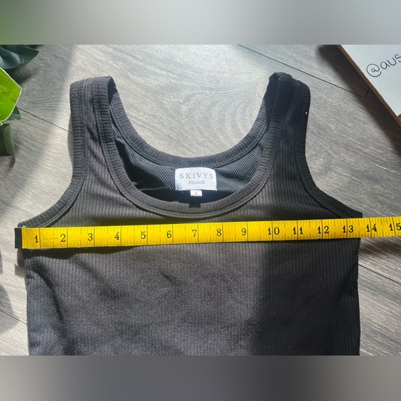Skivys Femme Black Ribbed Tank Top w Built In Sports Bra Support. Size S - Picture 10 of 12